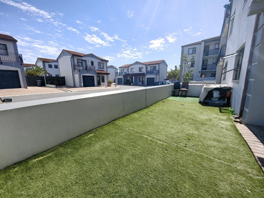 2 Bedroom Property for Sale in Parklands Western Cape